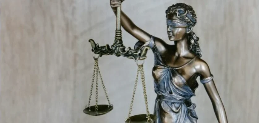 Justizia ist blind.